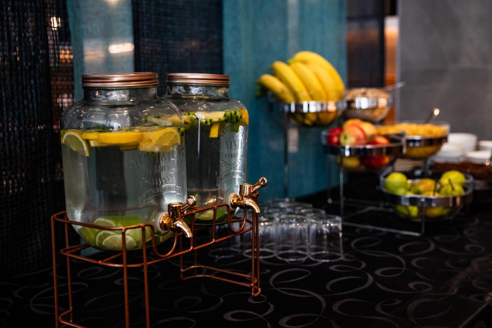 Marvie Hotel & Health Split Bagian luar foto